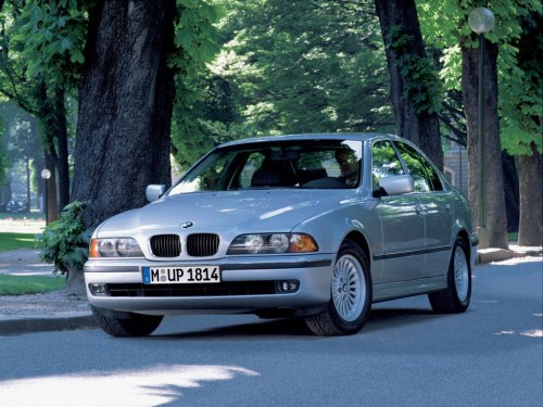 BMW (E39) 5-я серия (1996-2003) штатные магнитолы